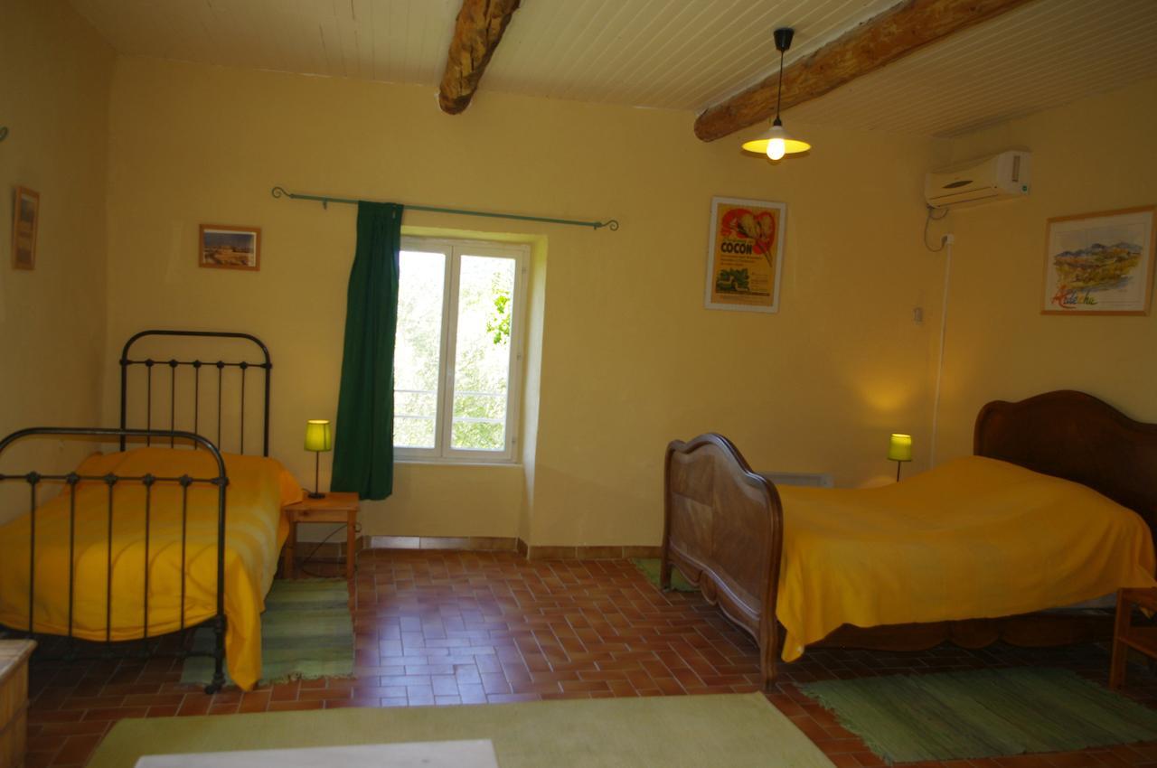 Chambres D'Hotes La Grange Au Negre Alba-la-Romaine 객실 사진